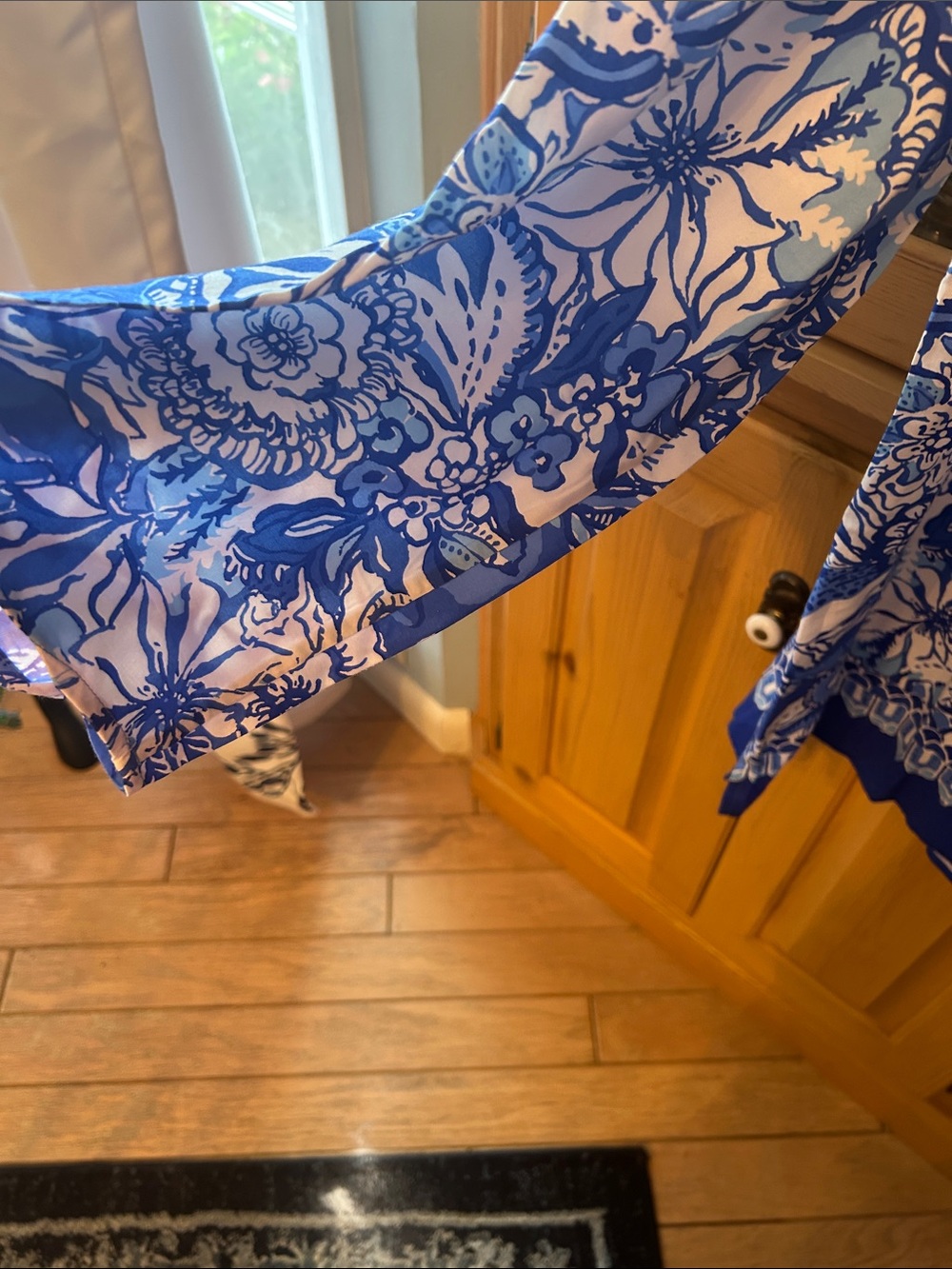 Lilly Pulitzer Blue & White Floral Blouse - Picture 4 of 5